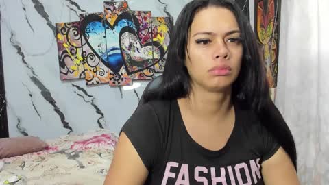 Snapshot of pocahontas_98113116 chatting on 01.13.25 lesly pagina azul pocahontas982 online show from 01.13.25