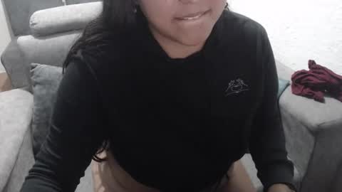 Snapshot of pocahontas_hall chatting on 06.10.26 Lily online show from 06.10.26
