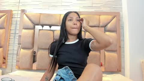 Snapshot of pocahontas_pow chatting on 05.30.26 Pocahontas online show from 05.30.26