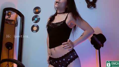 Snapshot of poeeticaa_ chatting on 11.24.25 IG ipoetica online show from 11.24.25