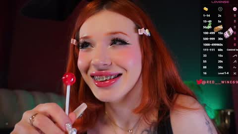 Snapshot of poisonivvy_ chatting on 01.11.25 next streams mon wed sat sun 5am-1pm utc online show from 01.11.25