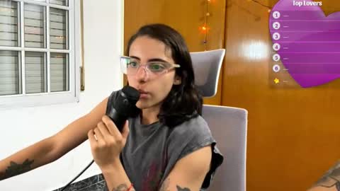 Poison Ivy online show from 02.19.26