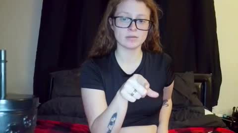 poisonivyy95 online show from 06.11.26