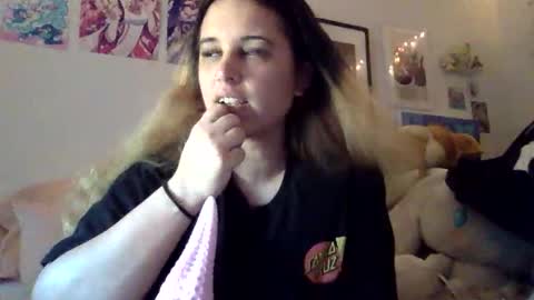 sweet angel baby  online show from 05.17.26