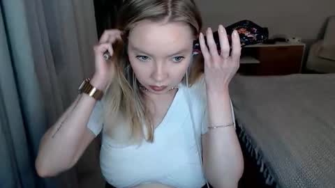 PolinaJones online show from 06.09.26
