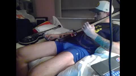 Snapshot of polishrifle3 chatting on 09.28.25 jaws online show from 09.28.25