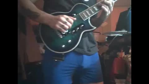 Snapshot of polishrifle3 chatting on 10.04.25 jaws online show from 10.04.25