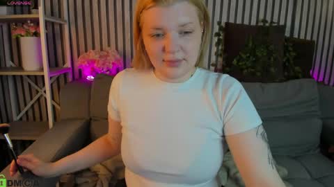 Polly online show from 04.26.26