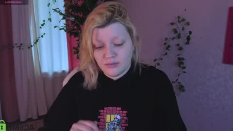Polly online show from 05.22.26