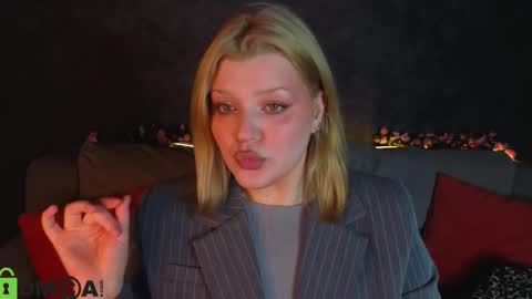 Polly online show from 05.31.26