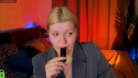Polly online show from 06.25.26