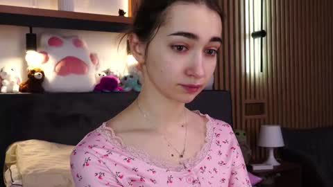 Polly online show from 02.12.26