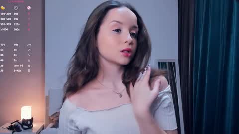 Snapshot of polly_dollie_ chatting on 09.14.25 Renet online show from 09.14.25