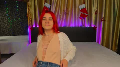 Snapshot of polly_love_ chatting on 12.26.24 Polly online show from 12.26.24