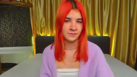Snapshot of polly_love_ chatting on 01.28.25 Polly online show from 01.28.25