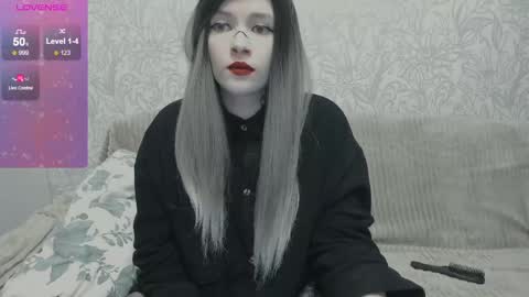 Polly online show from 04.11.26