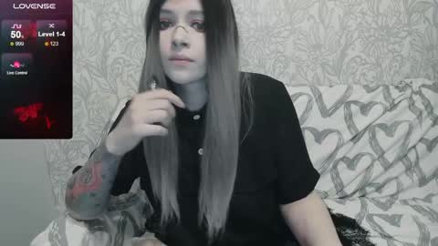 Polly online show from 04.16.26