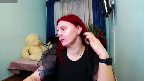 Snapshot of pollygreen chatting on 12.02.24 Olivia online show from 12.02.24