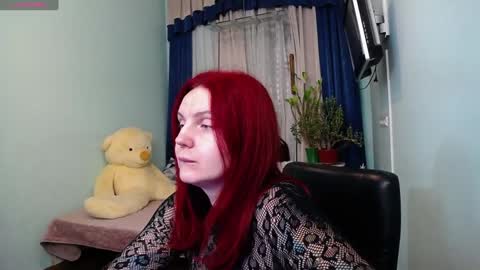 Snapshot of pollygreen chatting on 01.07.25 Olivia online show from 01.07.25