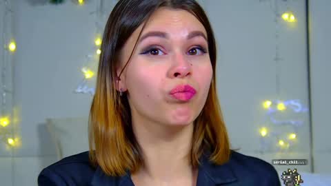 Snapshot of pollylanders chatting on 12.18.24 Polly online show from 12.18.24