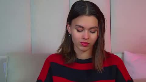 Polly online show from 02.08.26