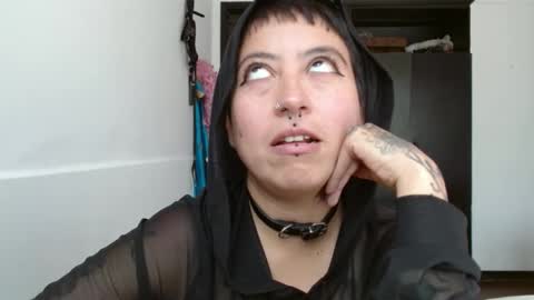 Snapshot of poly_mer chatting on 01.22.25 Poly online show from 01.22.25