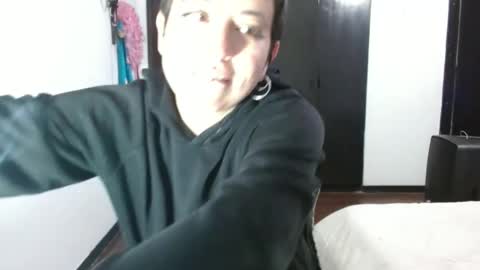 Snapshot of poly_mer chatting on 02.04.25 Poly online show from 02.04.25