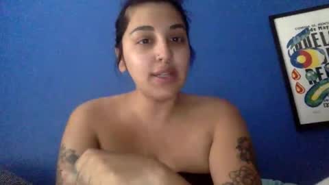 Snapshot of polymamii chatting on 02.19.26 polymamii online show from 02.19.26