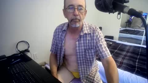 Snapshot of ponchitodenver chatting on 10.15.25 Ponchitodenver online show from 10.15.25