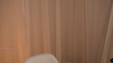 Snapshot of poni_dii chatting on 02.02.26 online show from 02.02.26