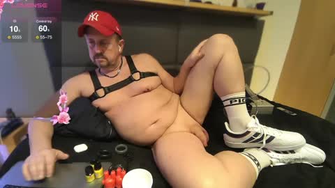 Snapshot of poppersbator73 chatting on 03.09.25 poppersbator73 online show from 03.09.25