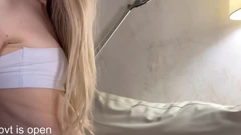 Adele online show from 02.15.25