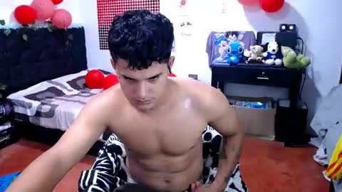 Snapshot of porno776926 chatting on 08.01.26 wendy y freddy online show from 08.01.26