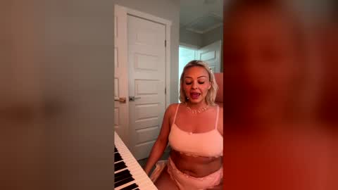 Porscha Bendz online show from 04.23.26