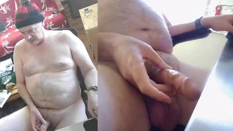 Snapshot of portlandjacob chatting on 01.08.25 portlandjacob online show from 01.08.25