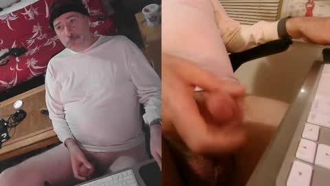 Snapshot of portlandjacob chatting on 01.31.25 portlandjacob online show from 01.31.25