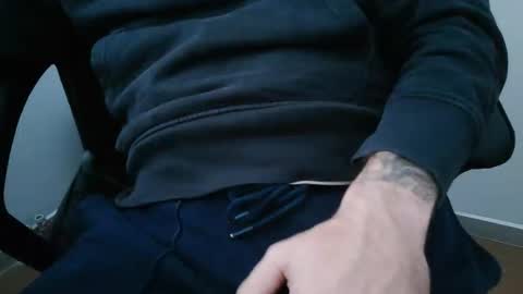 porw23 online show from 10.17.25