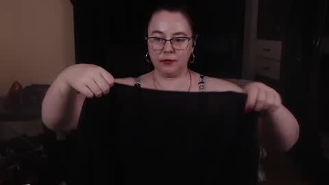 Snapshot of posh_mistress chatting on 12.08.24 PoshMistres    online show from 12.08.24