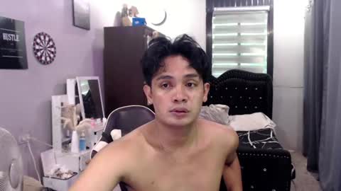 Snapshot of posiedon_cums chatting on 07.24.26 VEeeAsian online show from 07.24.26