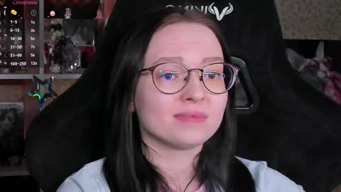 Robyn online show from 04.18.26