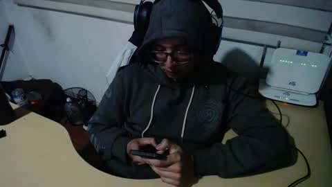 powerfulzeus2 online show from 09.24.25