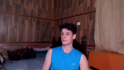 Snapshot of powertwinky chatting on 05.18.26 chris independent online show from 05.18.26