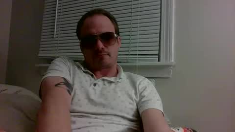 Snapshot of powthunder85 chatting on 04.21.26 powthunder85 online show from 04.21.26