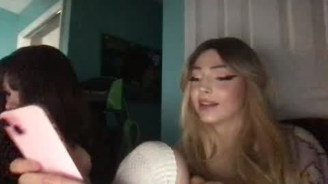 Snapshot of pr1ncesswand chatting on 01.18.25 cat valentine online show from 01.18.25