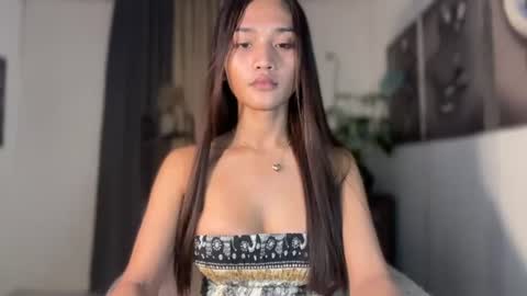 ur hot and wet precious online show from 06.18.26