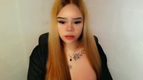 MAXXINE online show from 11.23.25