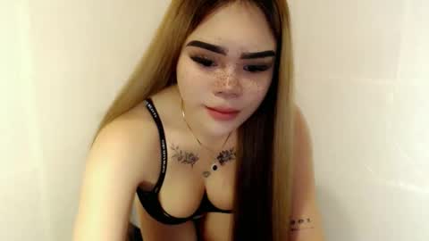 MAXXINE online show from 03.11.26