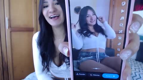 Snapshot of pregnant_love1 chatting on 10.12.25 ---- online show from 10.12.25