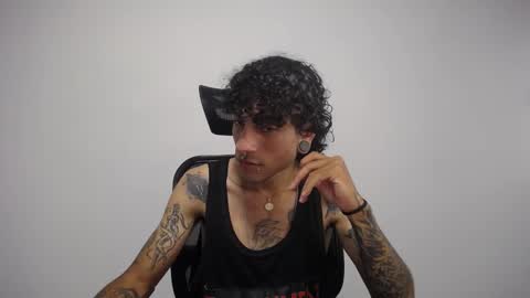 Plux online show from 02.11.25