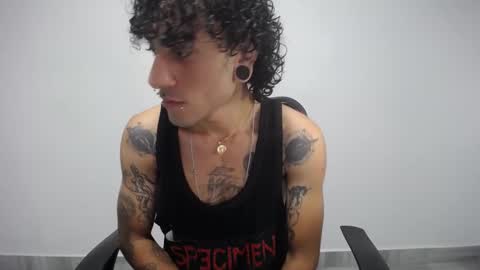 Plux online show from 02.14.25